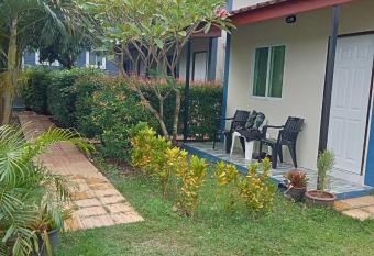 Airee Mini House allows 18 year olds to book a room