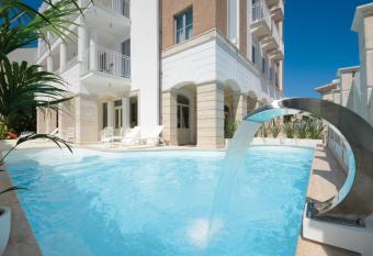 Residence Hotel Alba Palace has Balcony rooms