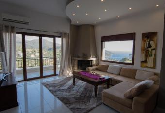 Iris has Balcony rooms