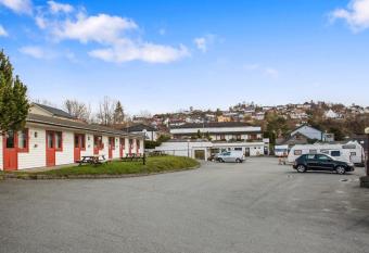 Midttun Motell & Camping AS has Balcony rooms