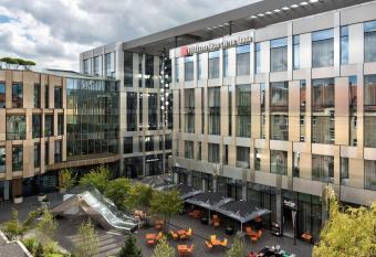 Hilton Garden Inn Vilnius City Centre allows 18 year olds to book a room