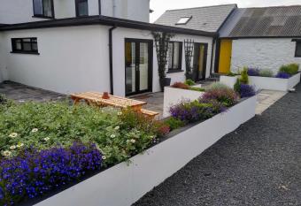 Dunseverick Ramblers Rest has Balcony rooms