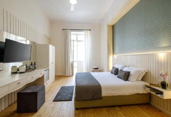 Limassol Old Town Mansion allows 18 year olds to book a room