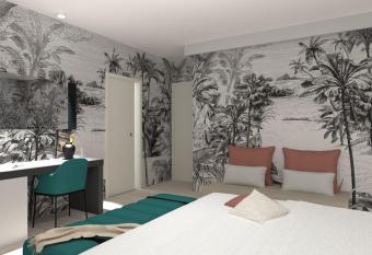 Marty Luxury B&B has Balcony rooms