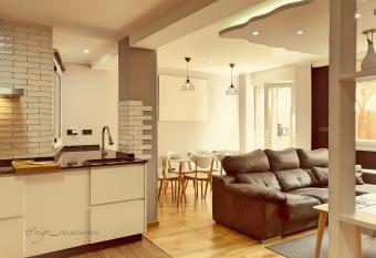 Romil26 By Vigovacaciones allows 18 year olds to book a room