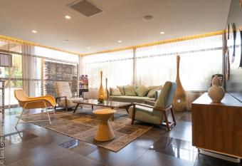 Les Loges du Park allows 18 year olds to book a room