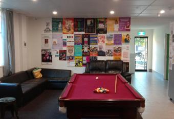 Perth City Backpackers Hostel - note - Valid passport required to check in allows 18 year olds to book a room