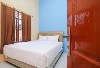 SUPER OYO 92076 Sky Residence Cengkeh allows 18 year olds to book a room