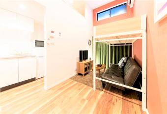 TRIP POD HIGASHI-HIE has Balcony rooms