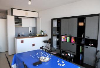 One bedroom apartement with sea view and balcony at Nieuport 1 km away from the beach has Balcony rooms