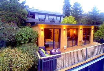 My Happy Box has Balcony rooms