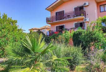 Apartments Marinici Rijeka - with Private Parking has Balcony rooms