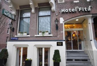 Hotel Fita has Balcony rooms