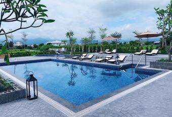 Tsang Kuo Resort has Balcony rooms
