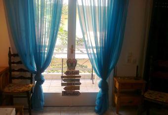 Small and cosy appartment- Piccolina allows 18 year olds to book a room