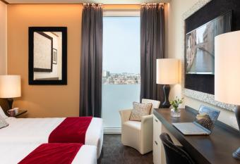 Leonardo Royal Hotel Venice Mestre allows 18 year olds to book a room
