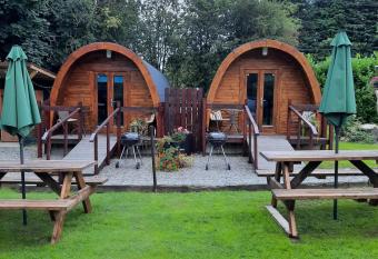 Log cabin allows 18 year olds to book a room