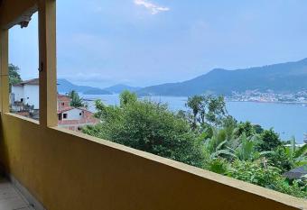 Alto do Marinas has Balcony rooms