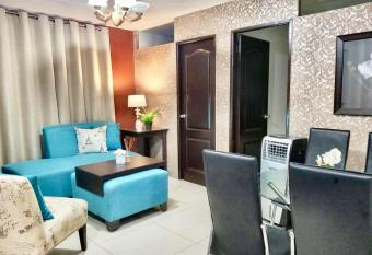 Super Cute Hampton Suites has Balcony rooms