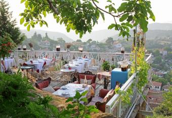 Nisanyan Hotel has Smoking/Balcony rooms