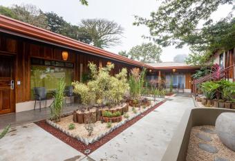 Sibu Lodge allows 18 year olds to book a room