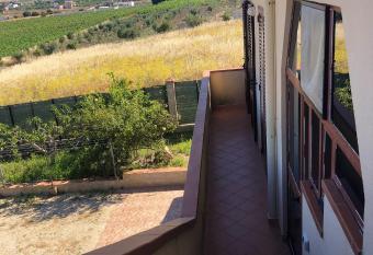 3 bedrooms appartement at Menfi 800 m away from the beach with sea view enclosed garden and wifi has Balcony rooms