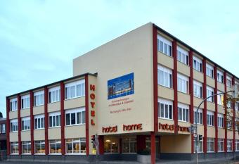 home Hotel allows 18 year olds to book a room