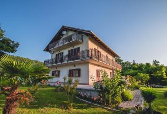 Synergia - Hiden treasure allows 18 year olds to book a room