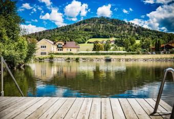Hotel Der Seehof has Balcony rooms
