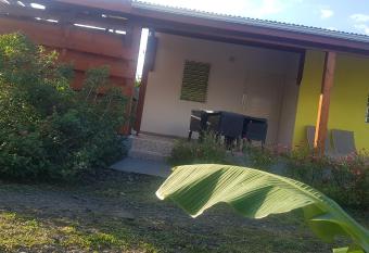 L Aliz  e allows 18 year olds to book a room