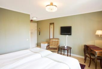 Hotell Gute allows 18 year olds to book a room