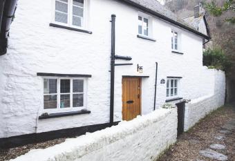 I m Your Host - Fisherman s Rest has Balcony rooms