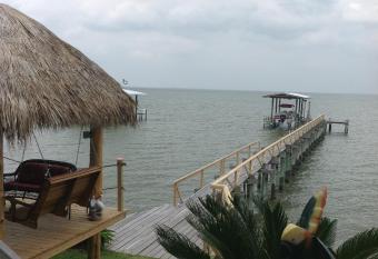 Come Friday Cottages has Balcony rooms