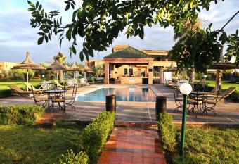 Riad Mhidou has Balcony rooms