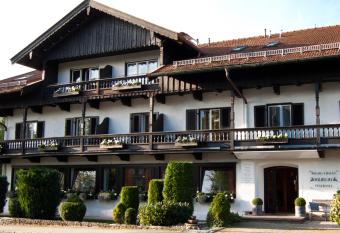 Boutique Hotel Relais Chalet Wilhelmy has Balcony rooms