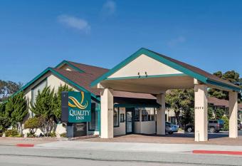 Scottish Fairway Inn has Balcony rooms