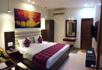 Hotel Veenus International has Balcony rooms