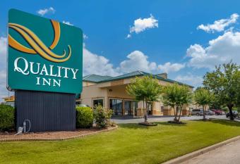 Quality Inn Auburn Campus Area I-85 allows 18 year olds to book a room