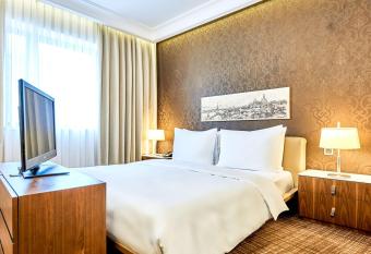 Radisson Blu Hotel, Kyiv Podil City Centre allows 18 year olds to book a room