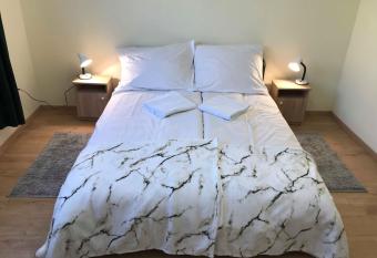 Ella Apartman has Balcony rooms