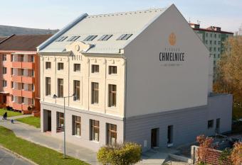 hotel Chmelnice allows 18 year olds to book a room