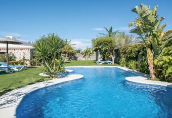 El Descanso Conil 2 has Balcony rooms