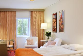 Ariston Hotell allows 18 year olds to book a room