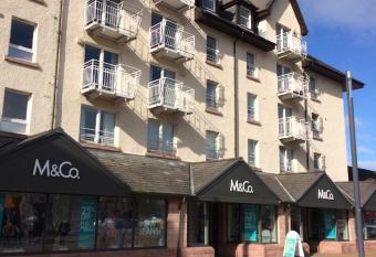 Lismore House allows 18 year olds to book a room