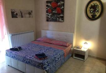 Monolocale has Balcony rooms