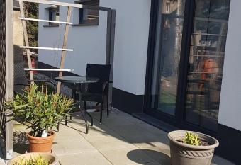 Eubaer Stra  e allows 18 year olds to book a room