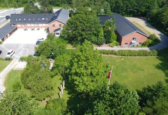 Aarhus Hostel allows 18 year olds to book a room