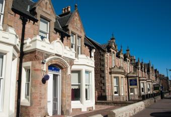Ardross Glencairn allows 18 year olds to book a room
