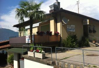Ristorante Gambarogno has Balcony rooms