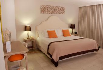 Hotel Mediterraneo Boutique has Balcony rooms